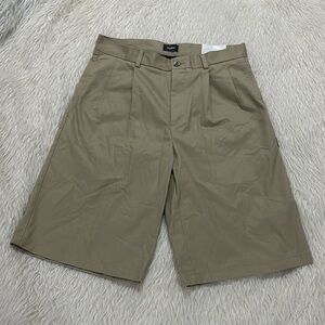 Parker school uniform men’s khaki shorts size 31 new